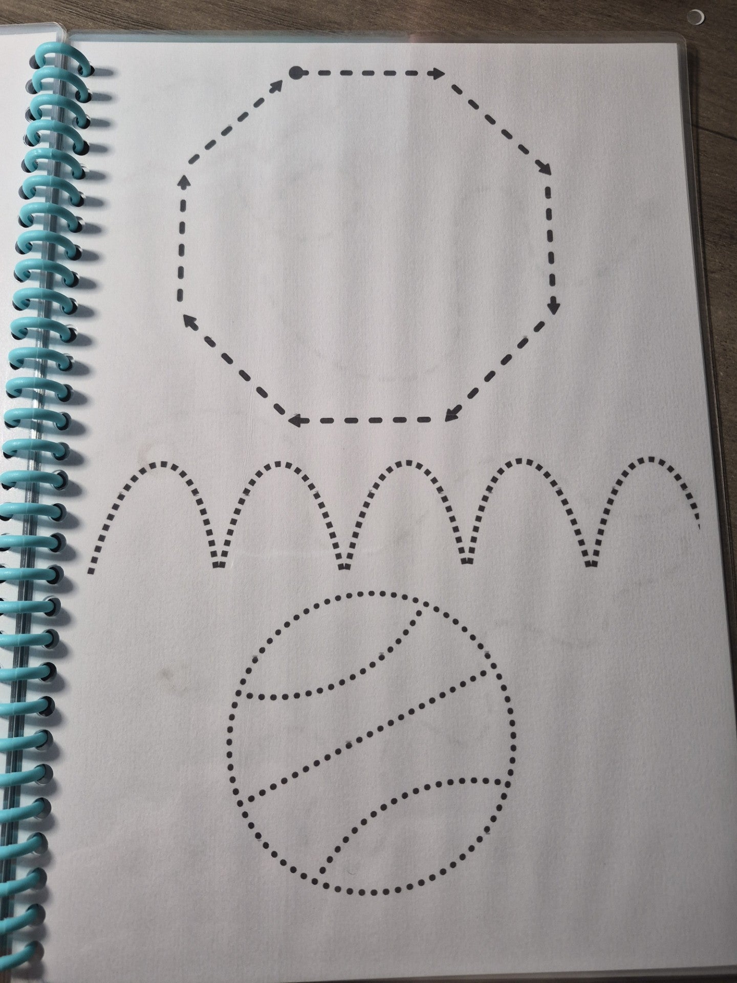 Livret d'activité Retrace les traits