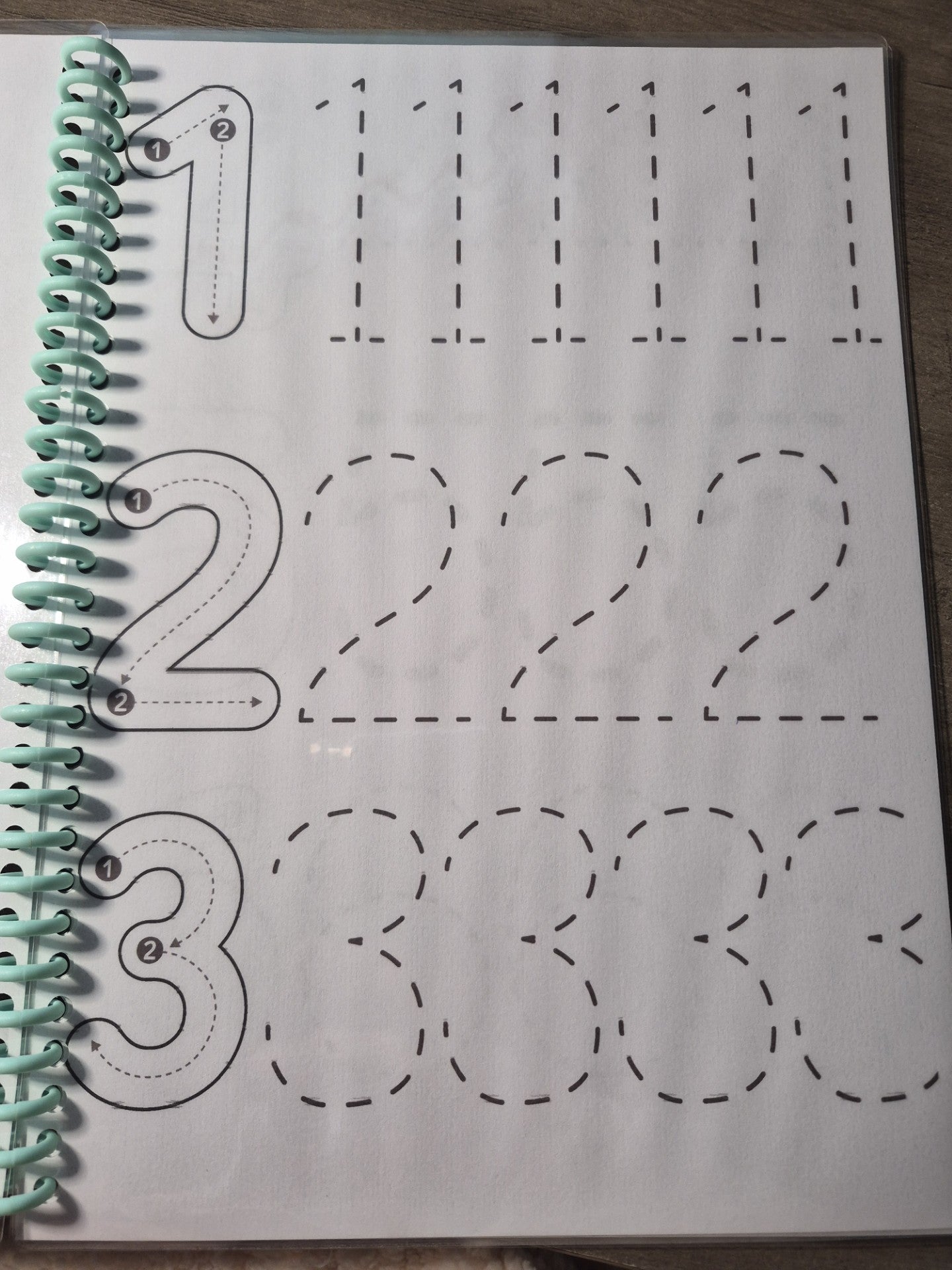 Livret d'activité Retrace les traits Les chiffres