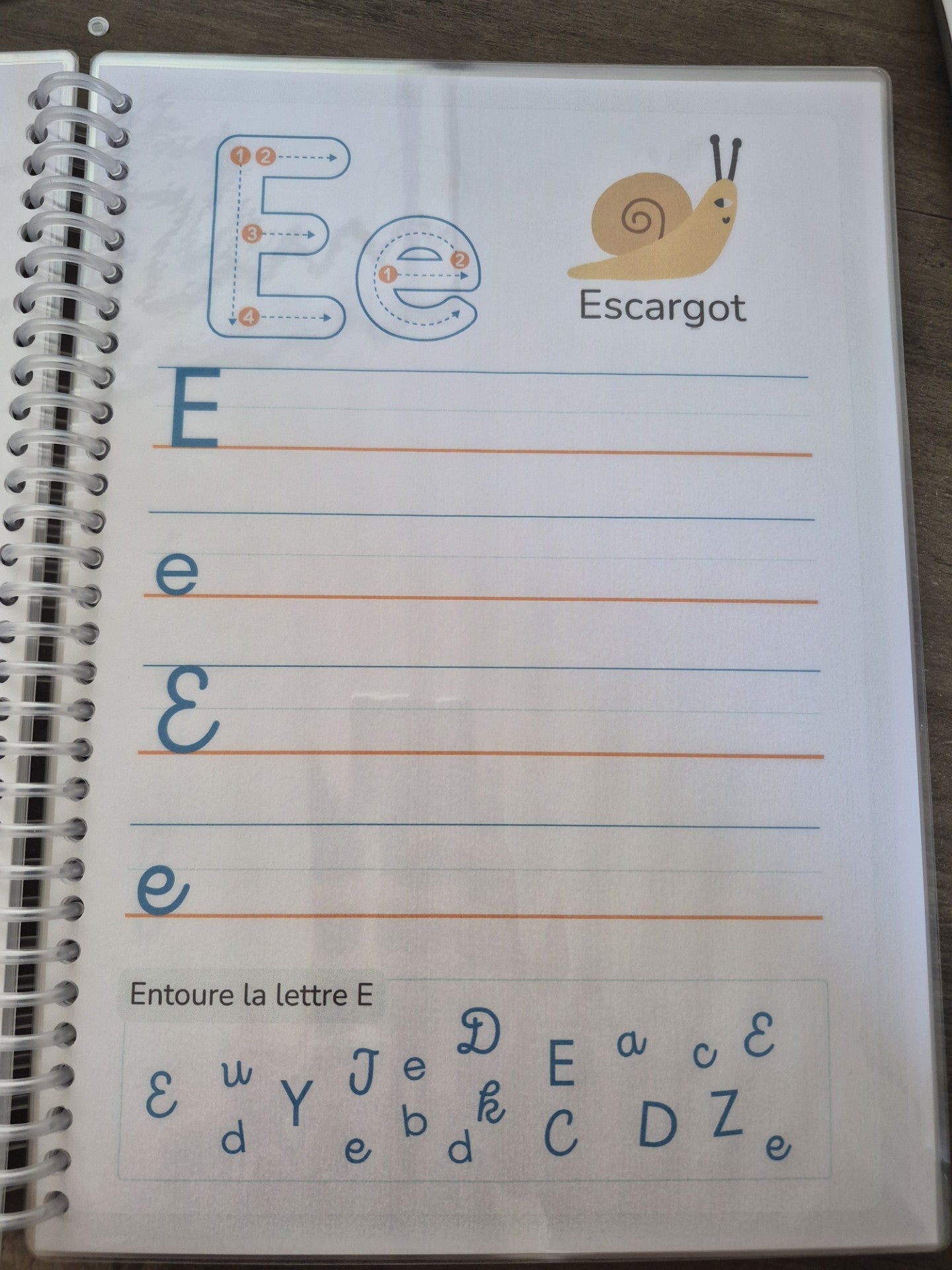 Livret d'activité J'apprends à écrire les lettres de l'alphabet